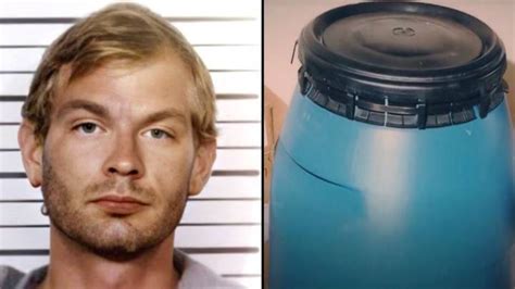 jeffrey dahmer evidence|Shocking real evidence shown in new Jeffrey Dahmer。